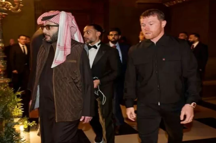 4 Pertarungan Saul Canelo Alvarez yang Direncanakan oleh Turki Alalshikh