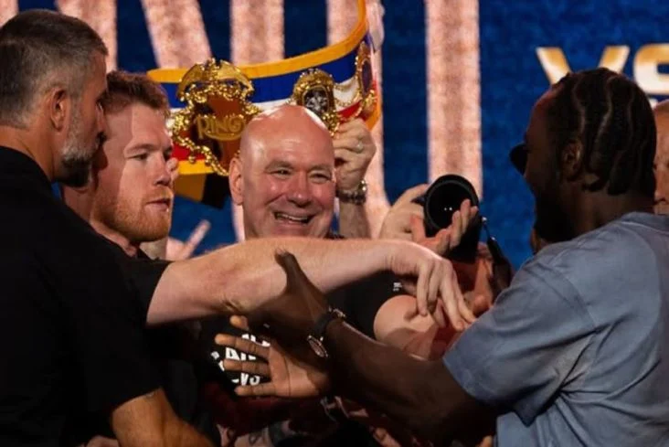 Canelo Ungkap Realita Rekor Terence Crawford: "Petinju Elite Tak Punya Rekor 41-0"